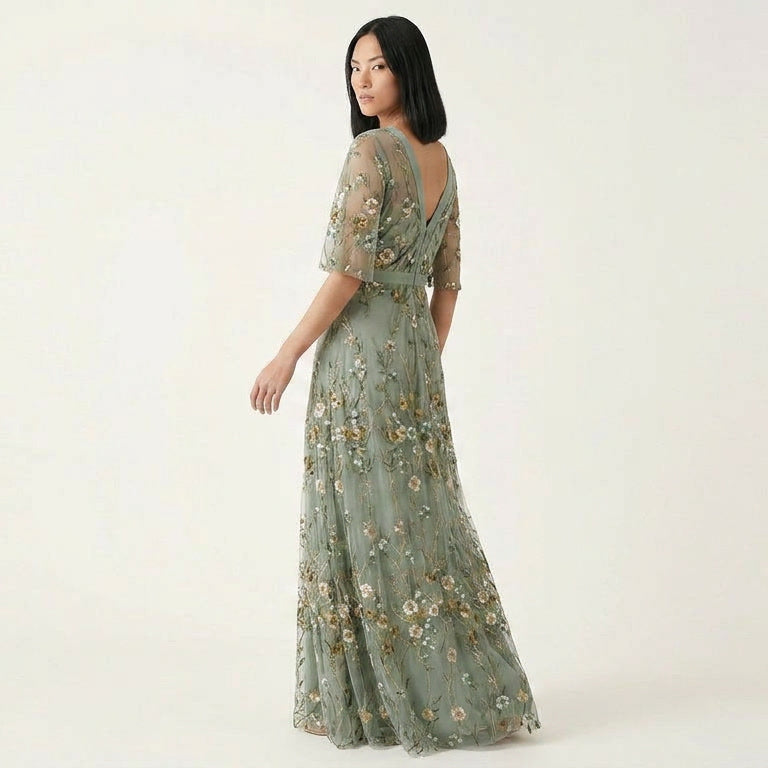 Flowing Floral Print Maxi Dress